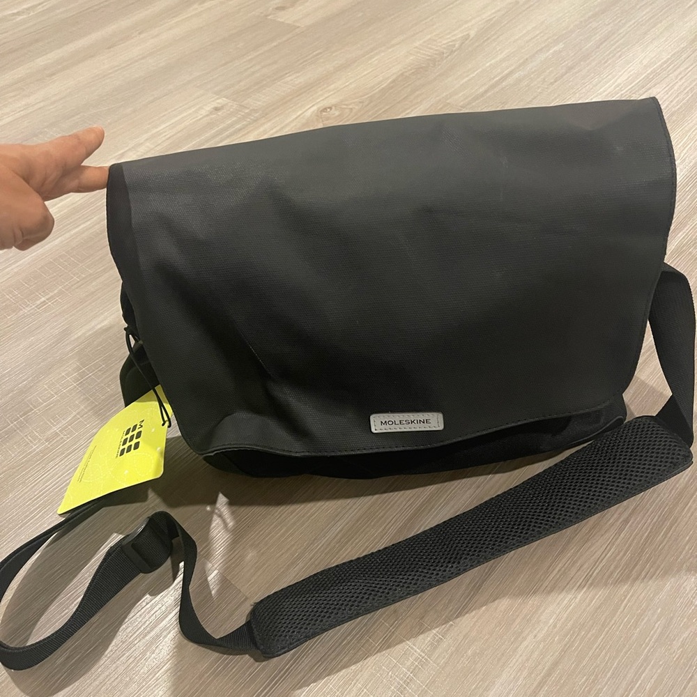 Moleskine Nomad Collection Unisex Messenger Bag - NWT